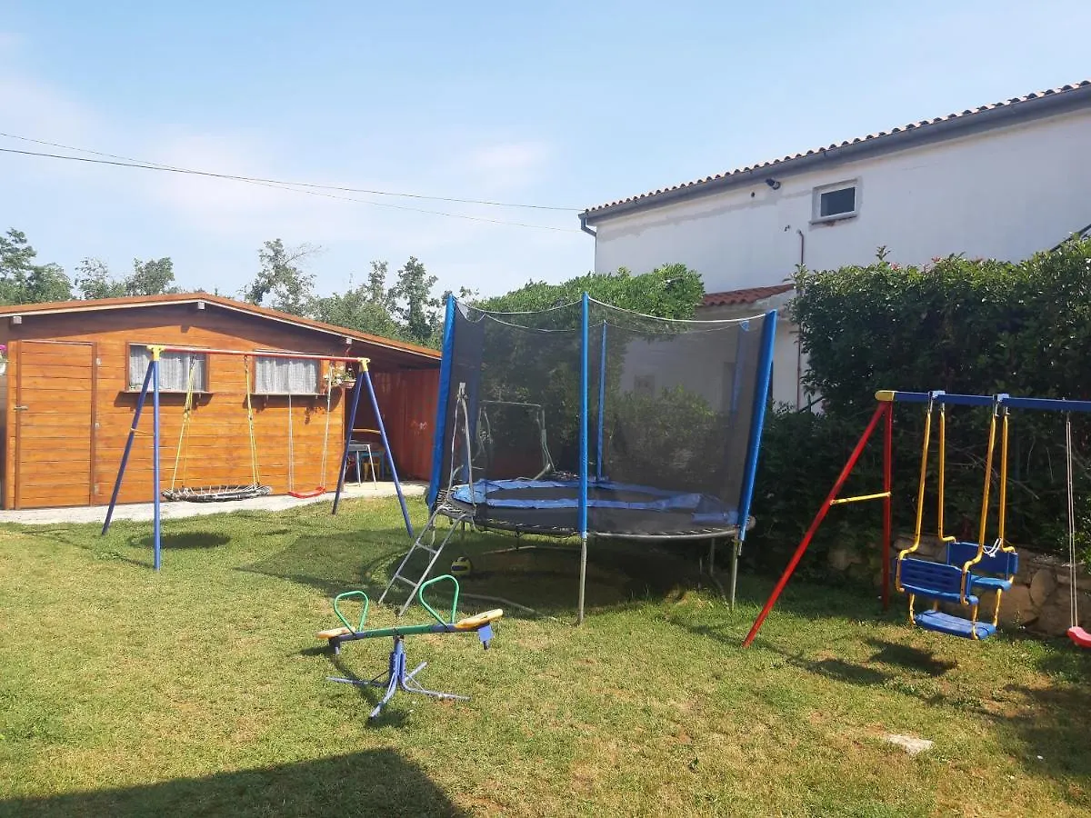 Apartments Dora Πόρετς Κροατία