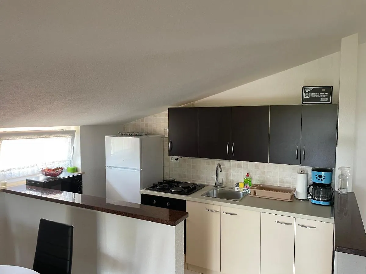 Apartments Dora Πόρετς Κροατία