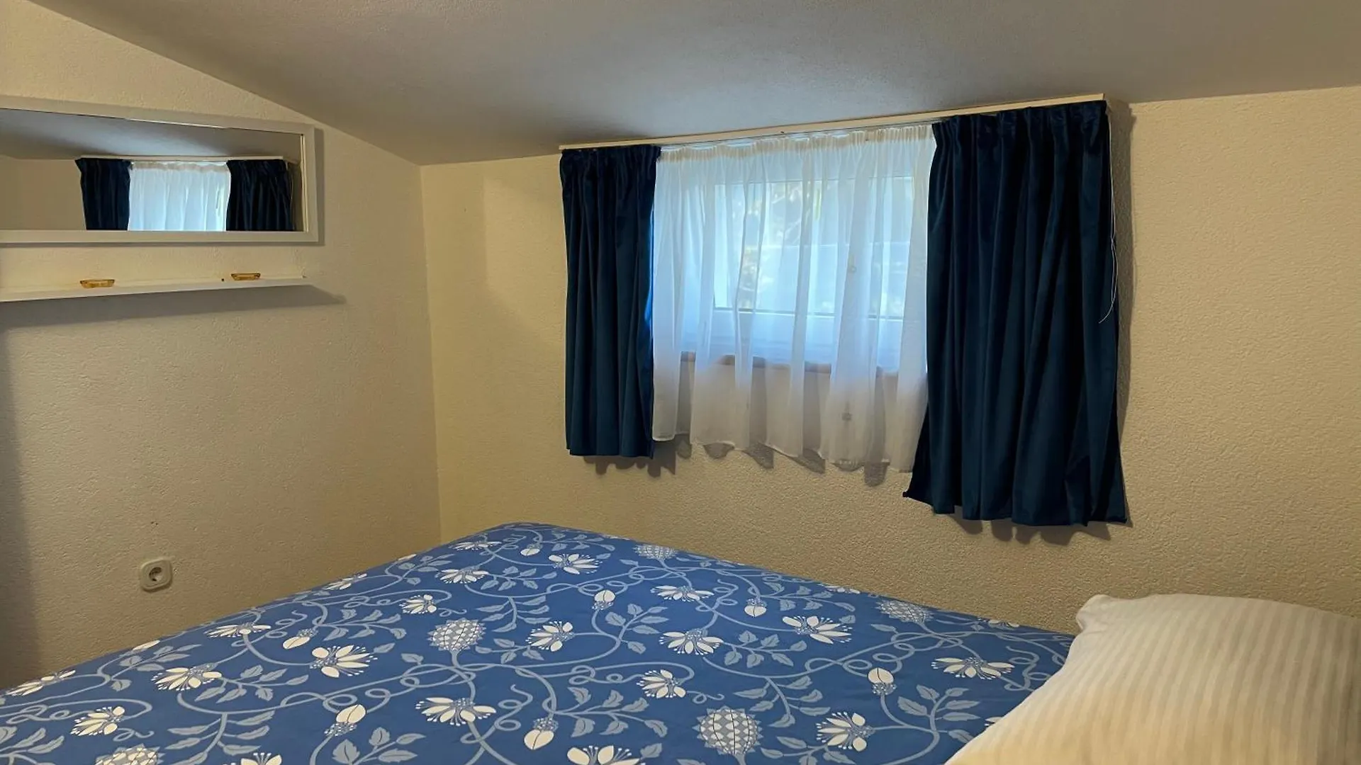 Apartments Dora Πόρετς