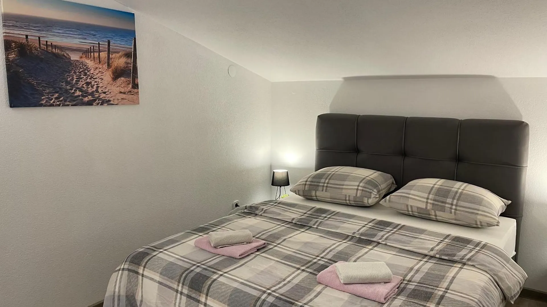 Apartments Dora Πόρετς