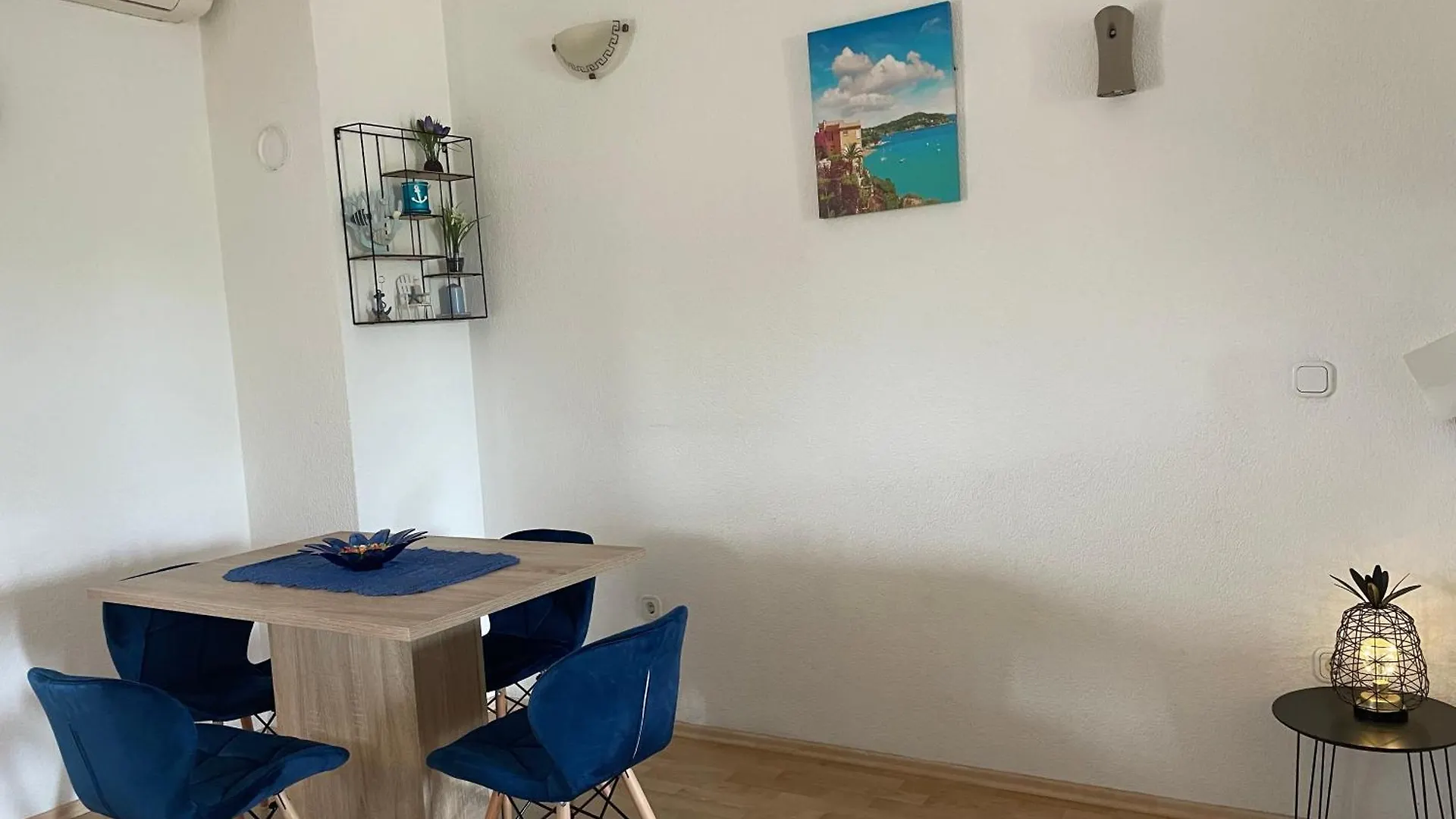 Apartments Dora Πόρετς Κροατία