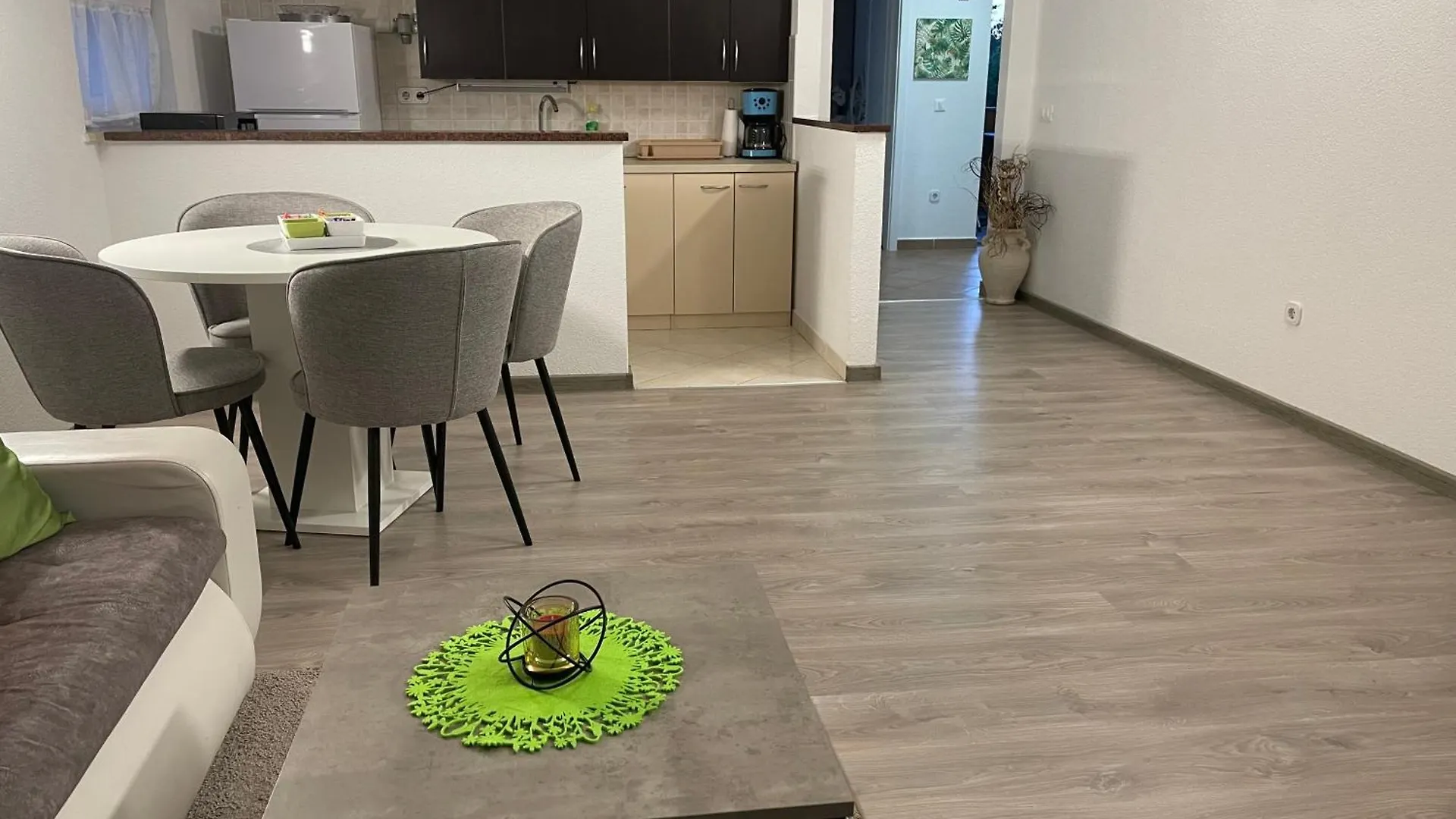 Apartments Dora Πόρετς