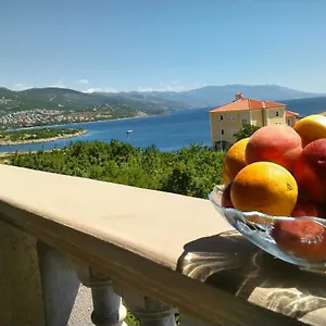 https://apartments-cajic.primorje-gorskikotar.com