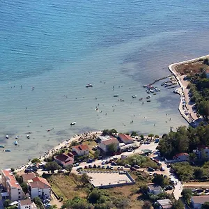 https://valadar-apartments.hotelinzadar.com